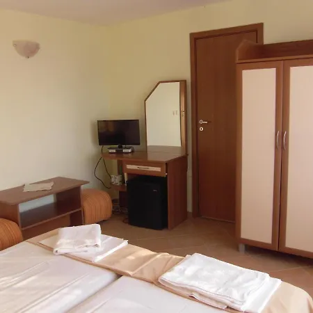 Къща за гости Kostovi