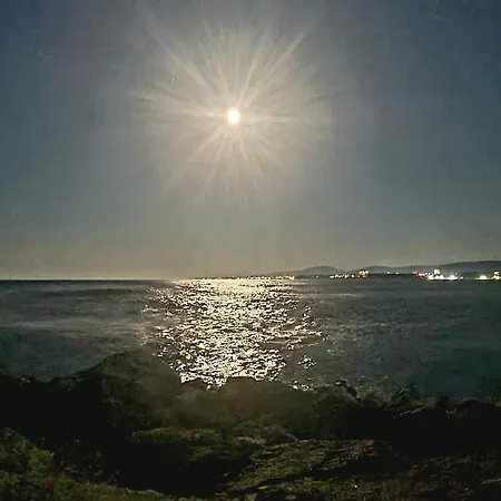 Kostovi Casa de hóspedes 3*