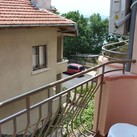 Kostovi Guest house *