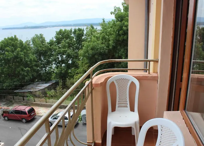 게스트하우스 Kostovi 프리모르스코