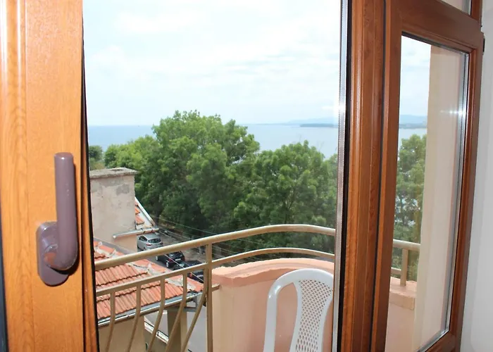 게스트하우스 Kostovi 3*